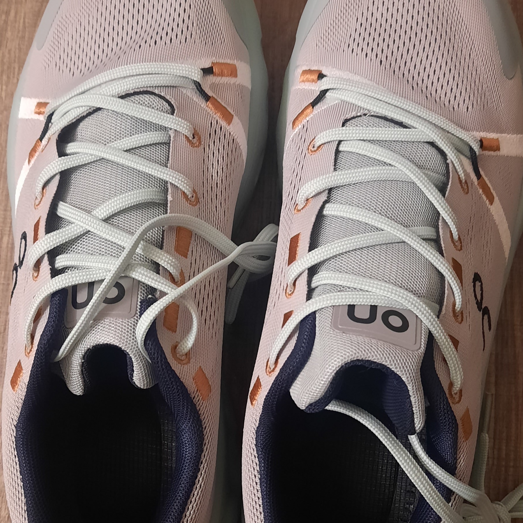 Oc Running Shoes In Gray And Orange